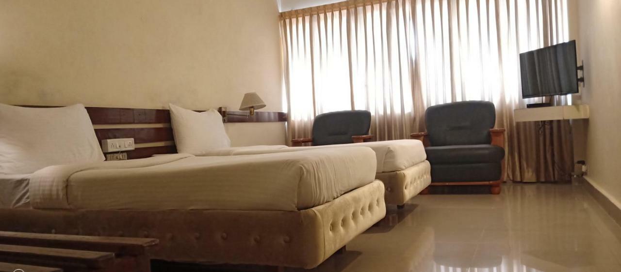 Hotel Poonja International Mangalore Luaran gambar